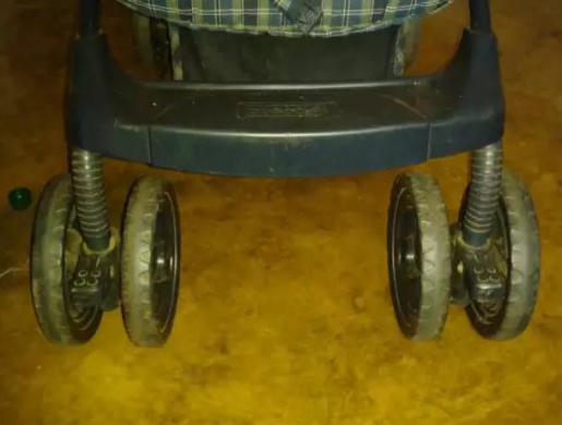 Blue reversable stroller, Kampala -  Uganda