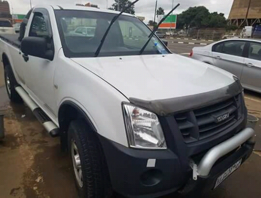 Quick sale Isuzu KB 250 single cab  Model 2008 Manual Diesel engine Buy and drive K125pin call:0978218688, Webuye -  Zambia