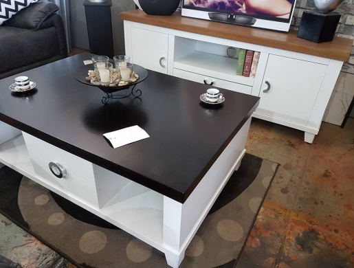 TV STAND AND COFFEE TABLE, Lilongwe -  Malawi